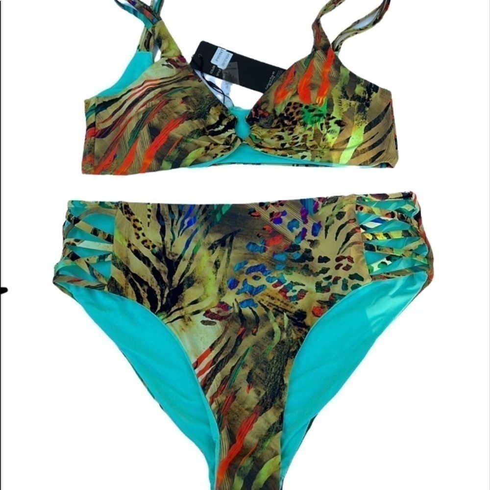 bebe 2 piece bikini NWT Jungle print size large